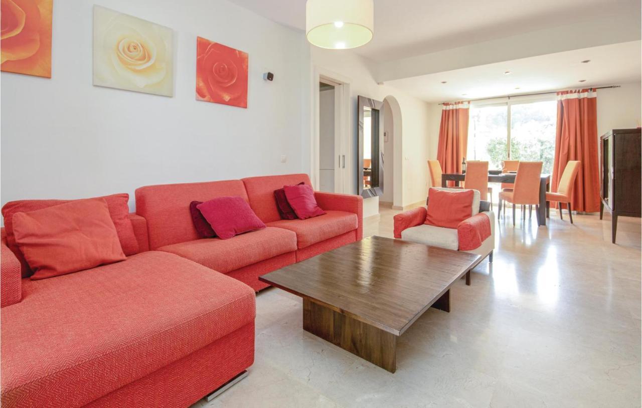 Beautiful Apartment In Marbella-Cabopino With 2 Bedrooms, Wifi And Outdoor Swimming Pool Exteriör bild